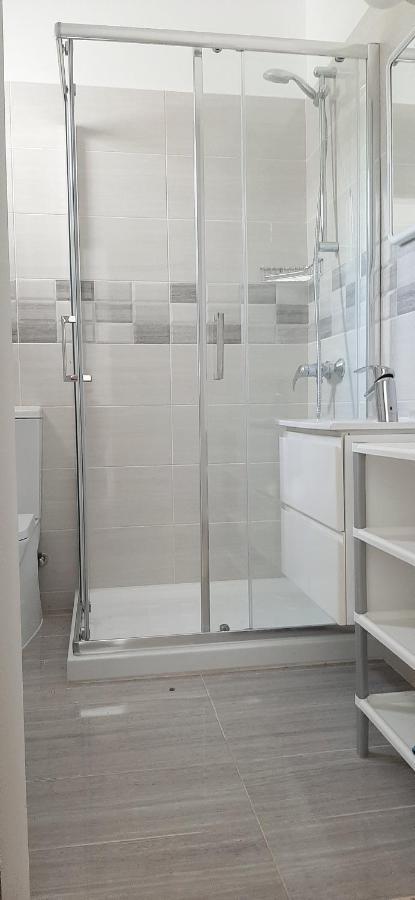 Coral Bay Suite Cyprus Bagian luar foto
