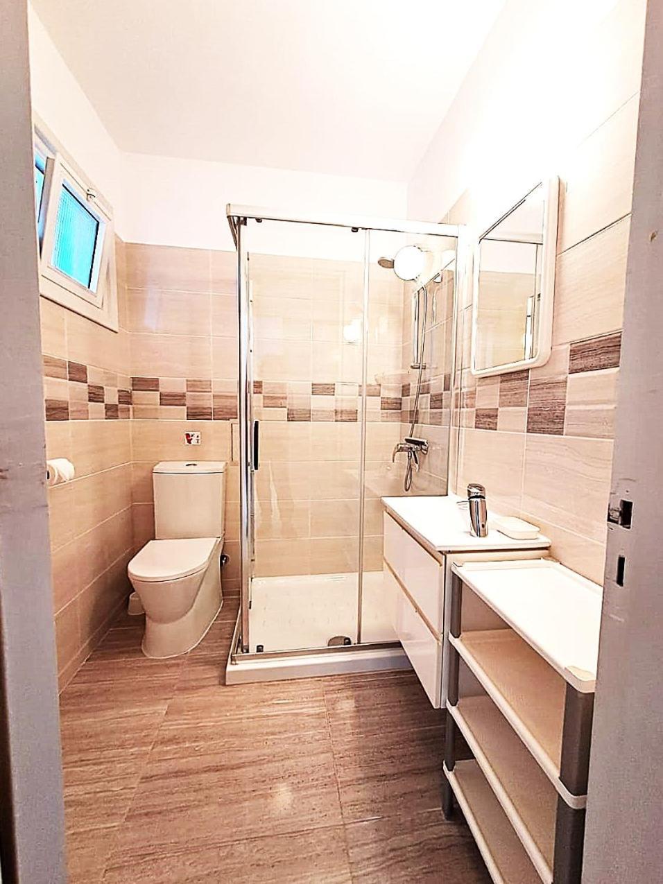 Coral Bay Suite Cyprus Bagian luar foto